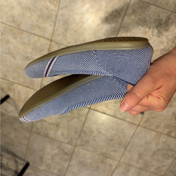 Reflective blue Rothy’s - Picture 5 of 6